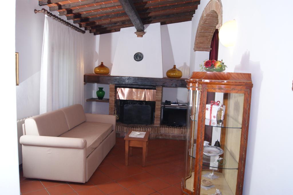 La Valle Appartamenti Per Vacanze Montaione Room photo
